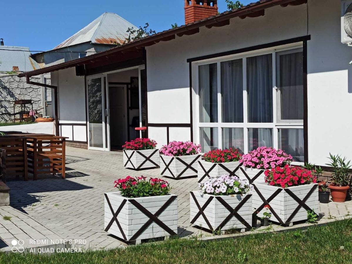 Hotel Экодом Bilhorod-Dnistrovsʼkyy Esterno foto